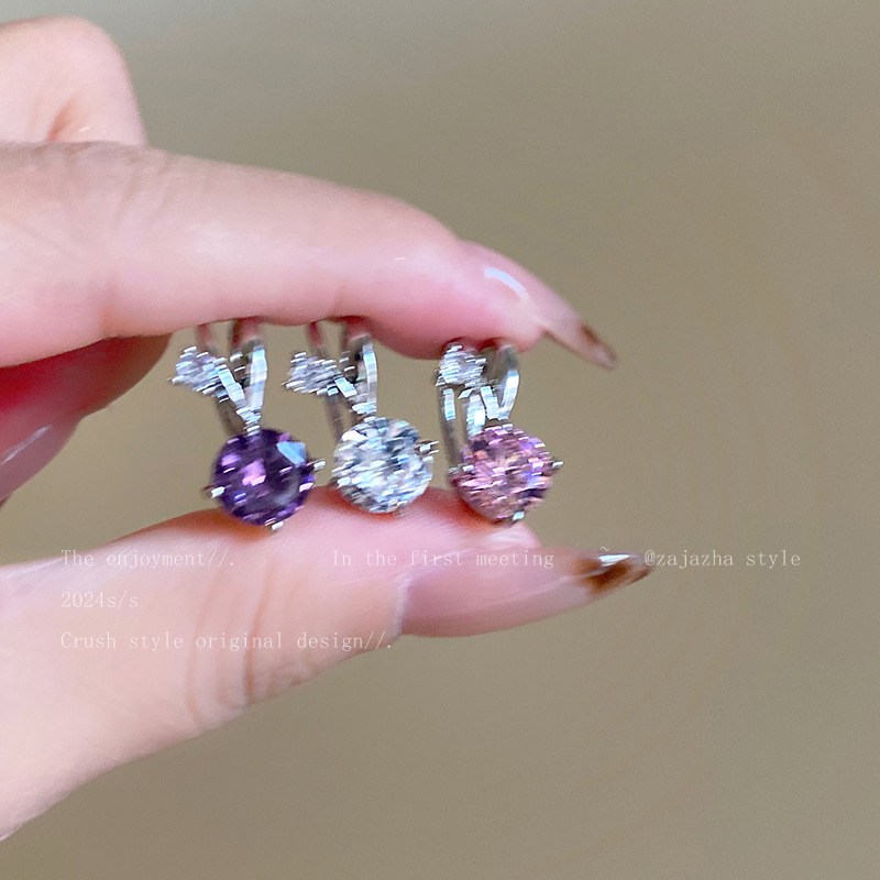Small light bulb, sparkling zircon pearl, no ear piercings, ear clips, ear bone clips, unique, exquisite and high-end, light luxury earrings and earrings Specification drawing