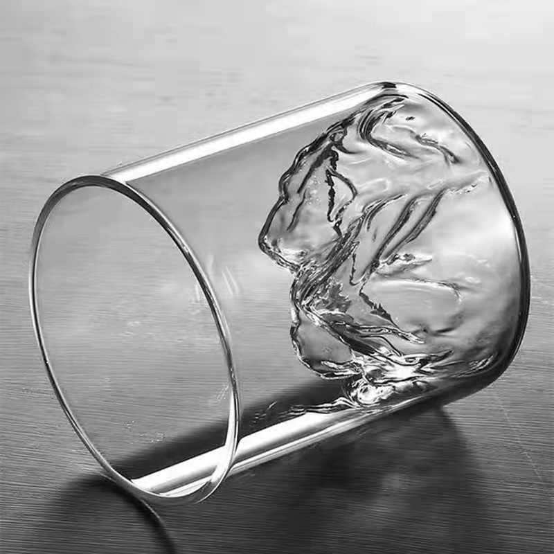 Retro Chinese trend style mountain and river viewing cup, Fuji Mountain Glass cup, transparent iceberg water cup, heat-resistant tea brewing cup owner Application Scenario