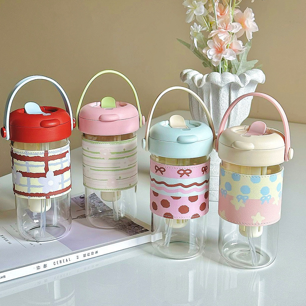 Girls' glass cup, high appearance level, high-temperature resistant and anti-scald tea brewing cup, simple tea and water separation, portable double-drinking straw cup full figure