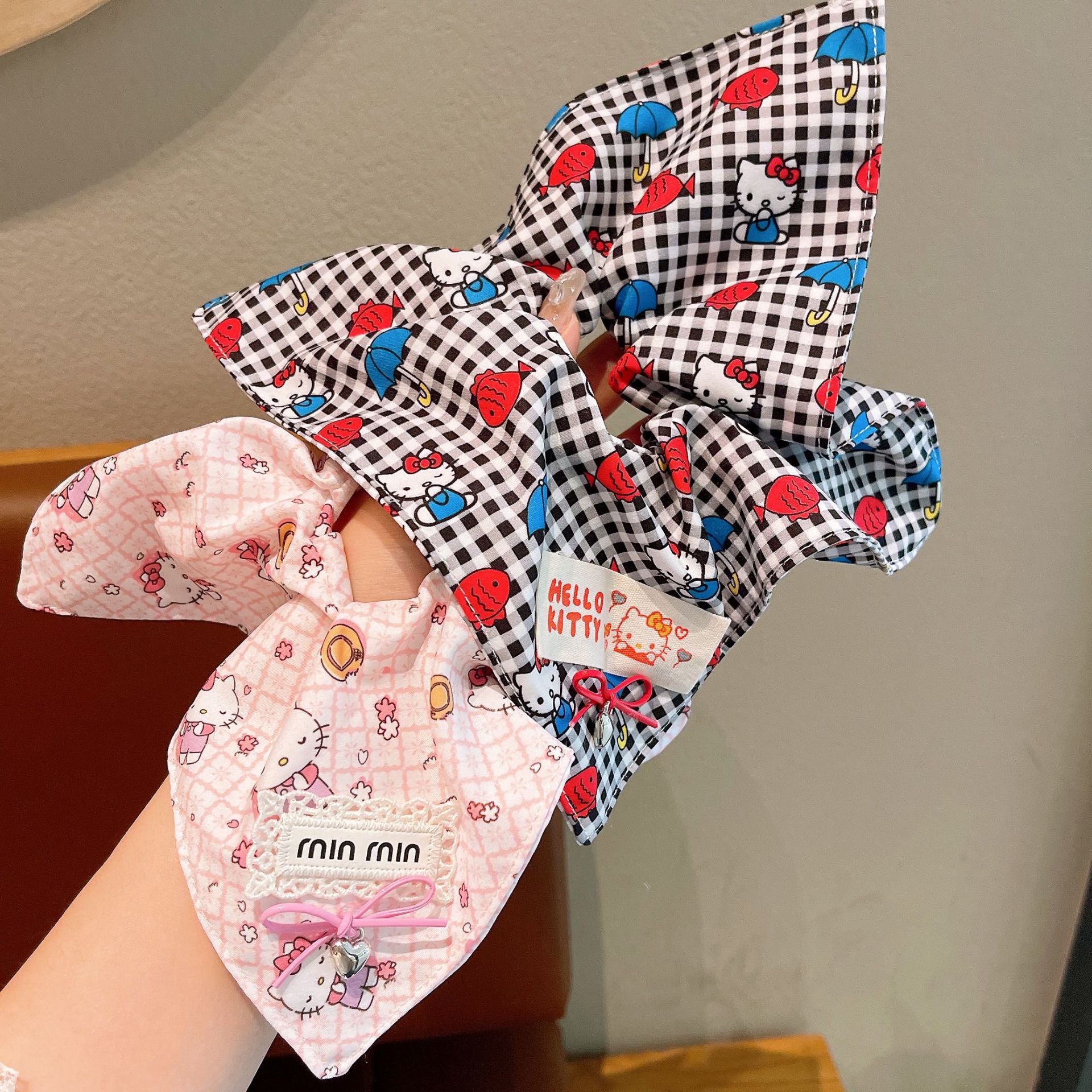 College girl kitty cat square scarf, large intestine hair band, female hair tie, ponytail tied at the back of the head, hair tie, leather band headwear Specification drawing