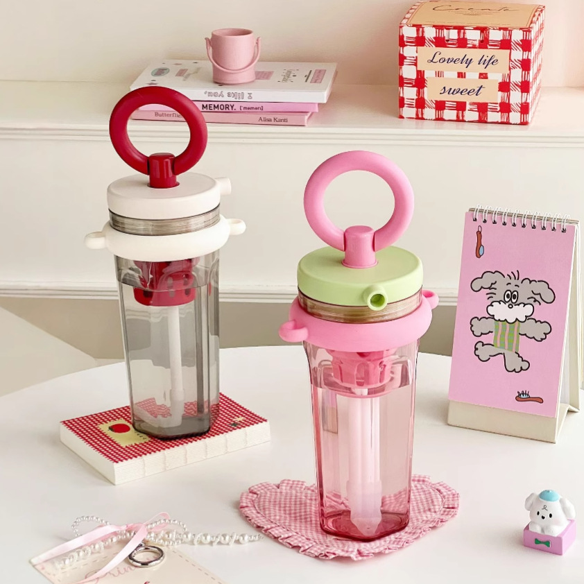 Simple and portable water cup for girls to make tea, high appearance level straw cup, fashionable office cup with filter, high-temperature resistant student cup full figure