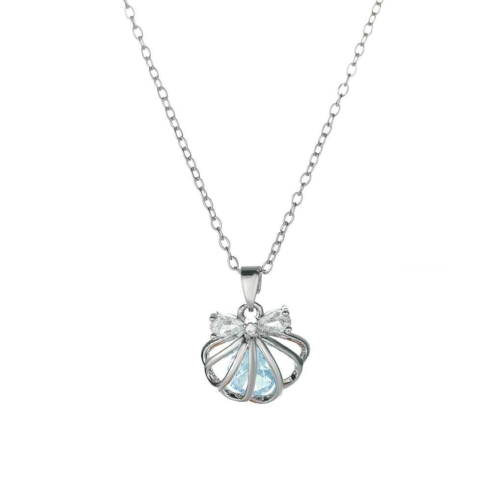 Silver one-shell bow necklace, women's hollowed-out shell pendant, dreamy and girlish, high-end collarbone chain accessory Item Picture