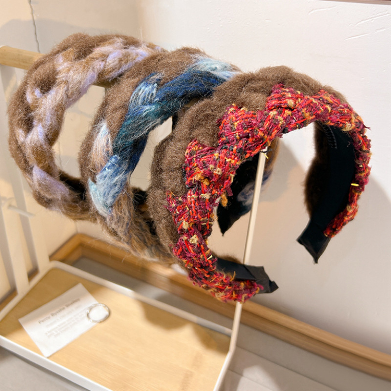 The Maillard hair band for women's 2023 new autumn and winter collection features a high-end high headband and hairpin Specification drawing