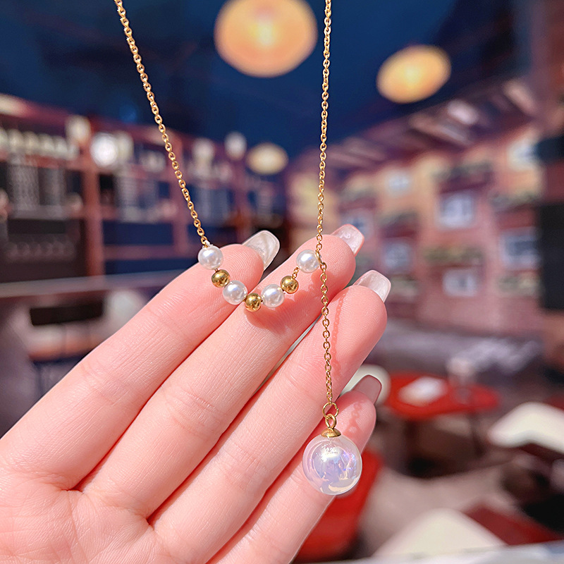 Korean-style light luxury mermaid pearl necklace, titanium steel for women, non-fading, cold style collarbone chain, versatile and high-end neckchain details Picture