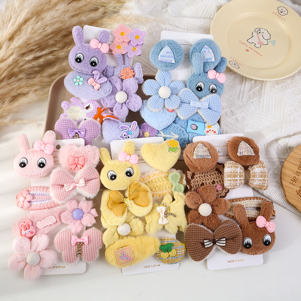 Autumn and winter cartoon cute hair clip set, children's sweet style bow rabbit eight-piece set, bangs broken hair clip and hairpin details Picture