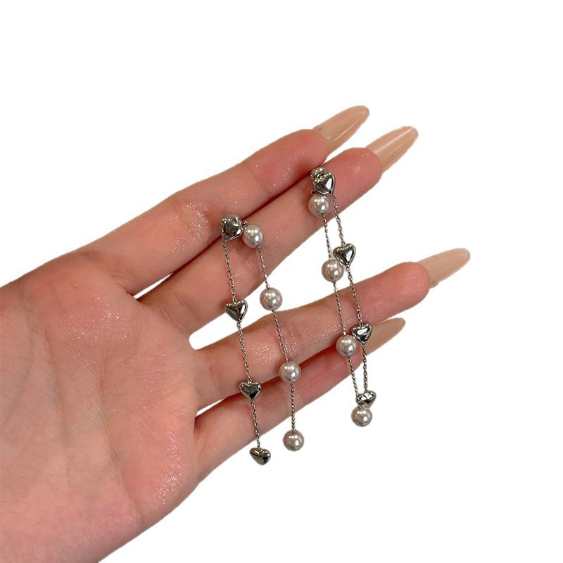 Korean-style back-hanging heart-shaped pearl tassel earrings, high-end women's light luxury long earrings, face-enhancing small earrings wholesale Item Picture