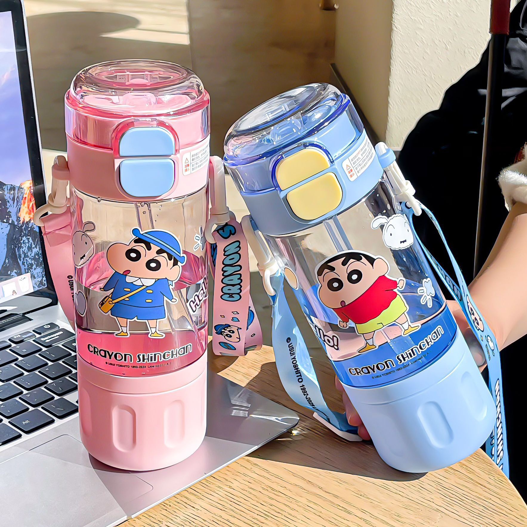 Crayon Shin-chan Tritan water cup, a special student cup for school, cute girls, high appearance level, double-drinking straw cup full figure