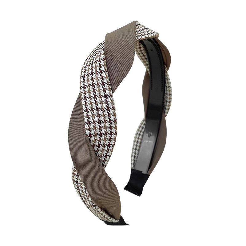 A retro and high-end braided hairband, a popular Korean female hair tie for adults, a wide-edge pressure headband, a high top hairpin Item Picture