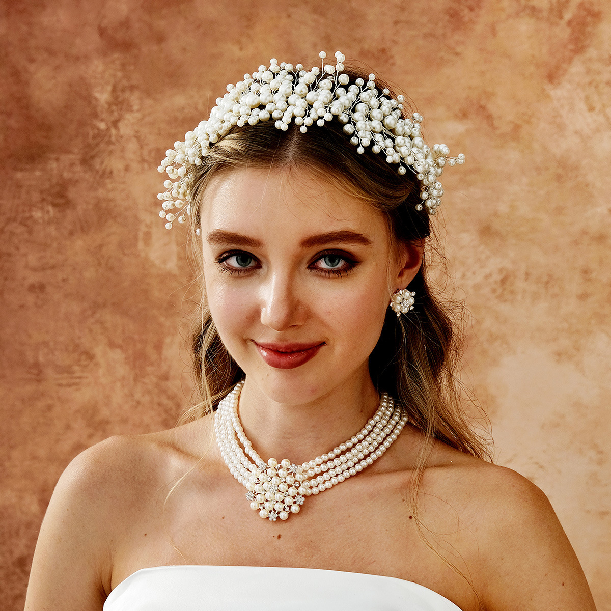 New exaggerated pearl bridal hair band, wedding headwear, honeymoon travel photo hair accessory, versatile wedding dress and evening gown accessories full figure