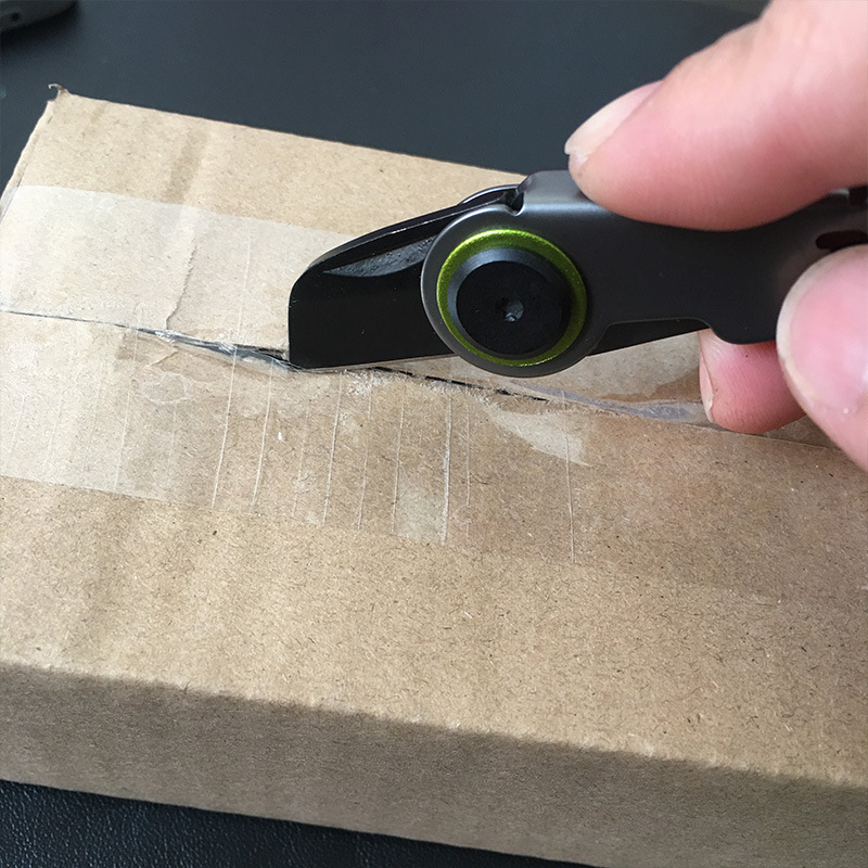 Mini zipper knife, unboxing knife, outdoor portable survival tool knife, keychain pendant, small folding knife Application Scenario