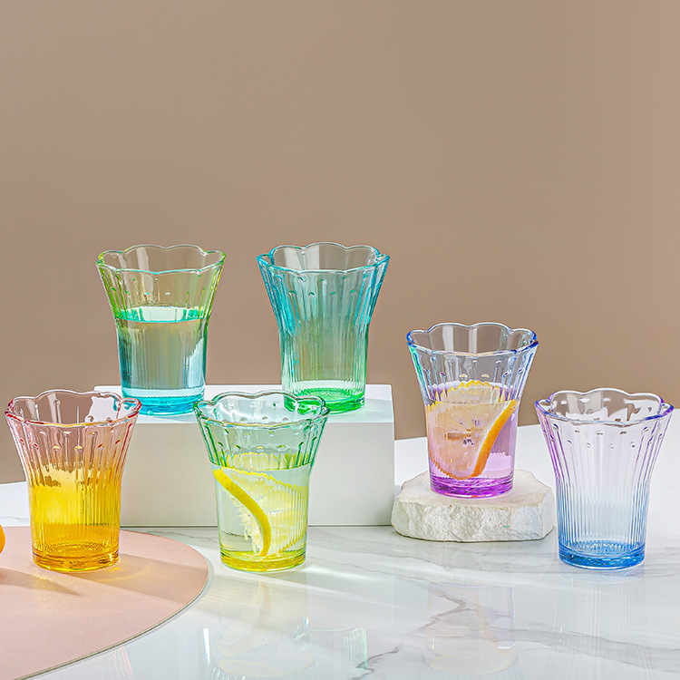 Cute water cups, glass cups, milk coffee cups, home tea brewing cups, office cups, children's mugs, 2024 new style full figure