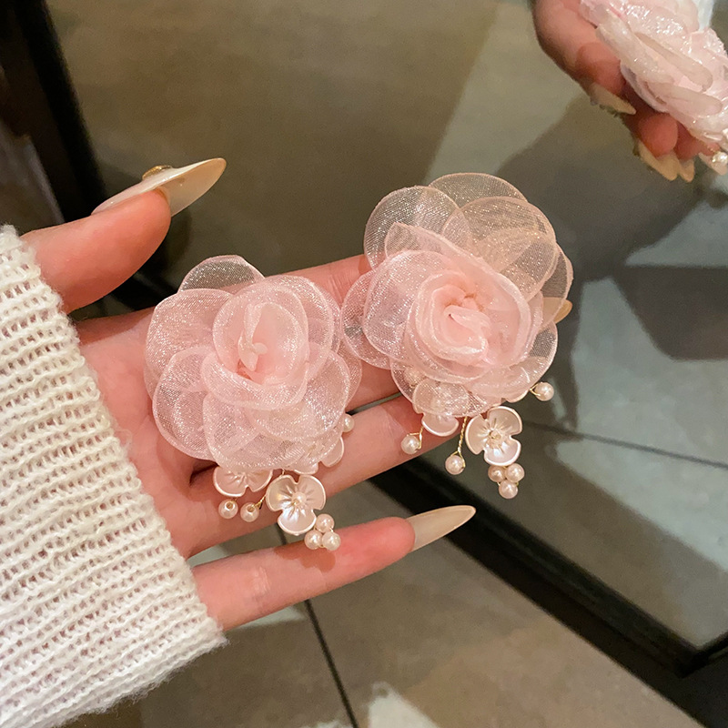 Sweet pink tulle flower earrings for women, spring and summer, high-end forest-themed tassel earrings, 2025 new fashion earrings full figure
