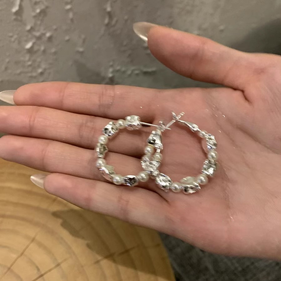 Unique and niche lava pearl ring earrings, 2025 new bestseller, high-end stud earrings, versatile ear ring earrings for women Specification drawing