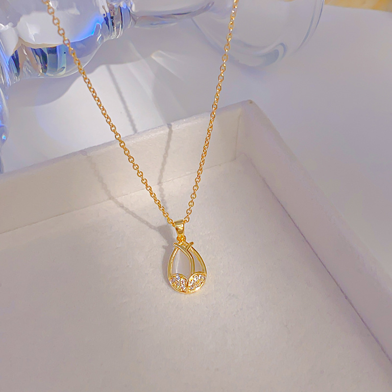 Cat's eye stone tulip titanium steel necklace, women's fashion light luxury inlaid zircon pendant, Internet celebrity bestseller collarbone chain accessory details Picture