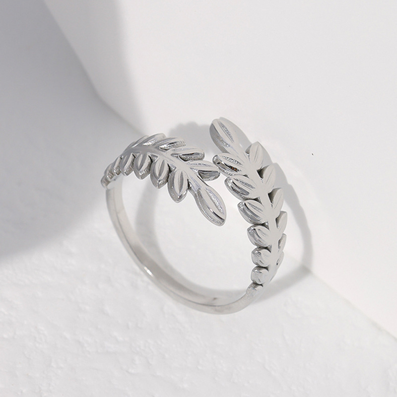 Titanium steel thorn element ring for women, Gothic style, anti-fading, exclusive for cross-border supply to Europe and America, Instagram, cold and niche style, hot-selling details Picture
