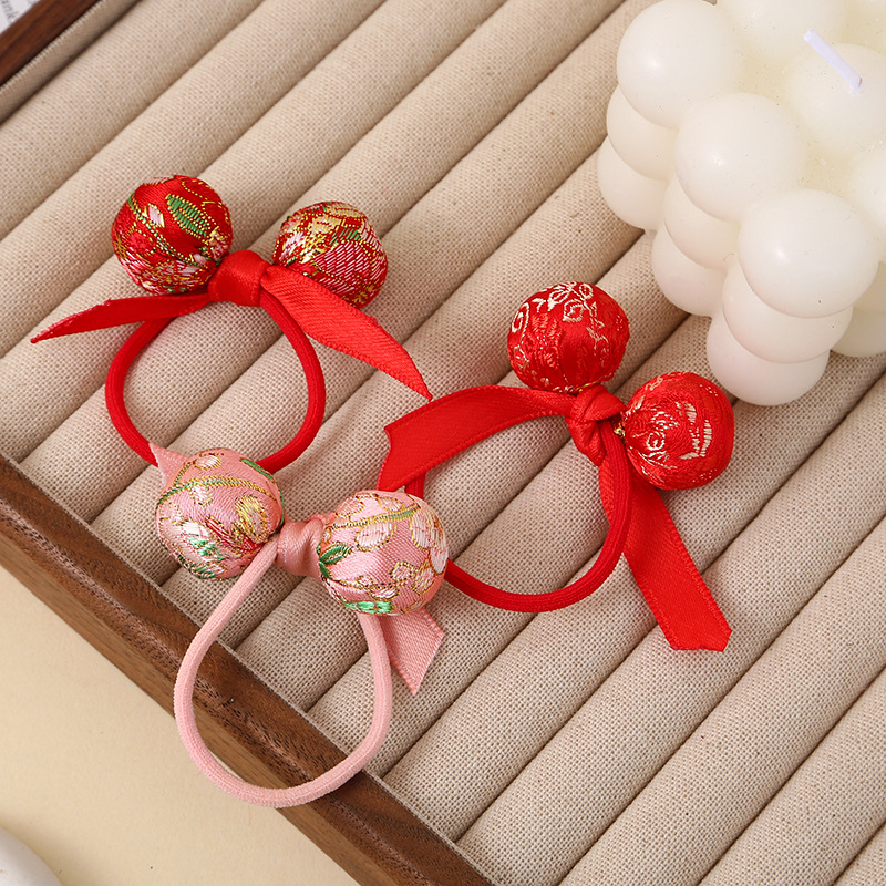 Wholesale red New Year satin lace matching children and girls' hair bands, Chinese-style hair ties, and festive bun hair ties Specification drawing
