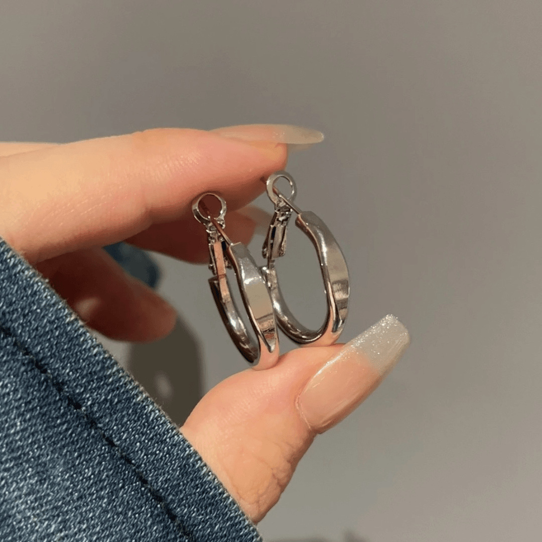 ins cold style ear loops and earrings, trendy and niche design sense, unique and high-end ear buckles, fashionable and best-selling commuting earrings for women details Picture