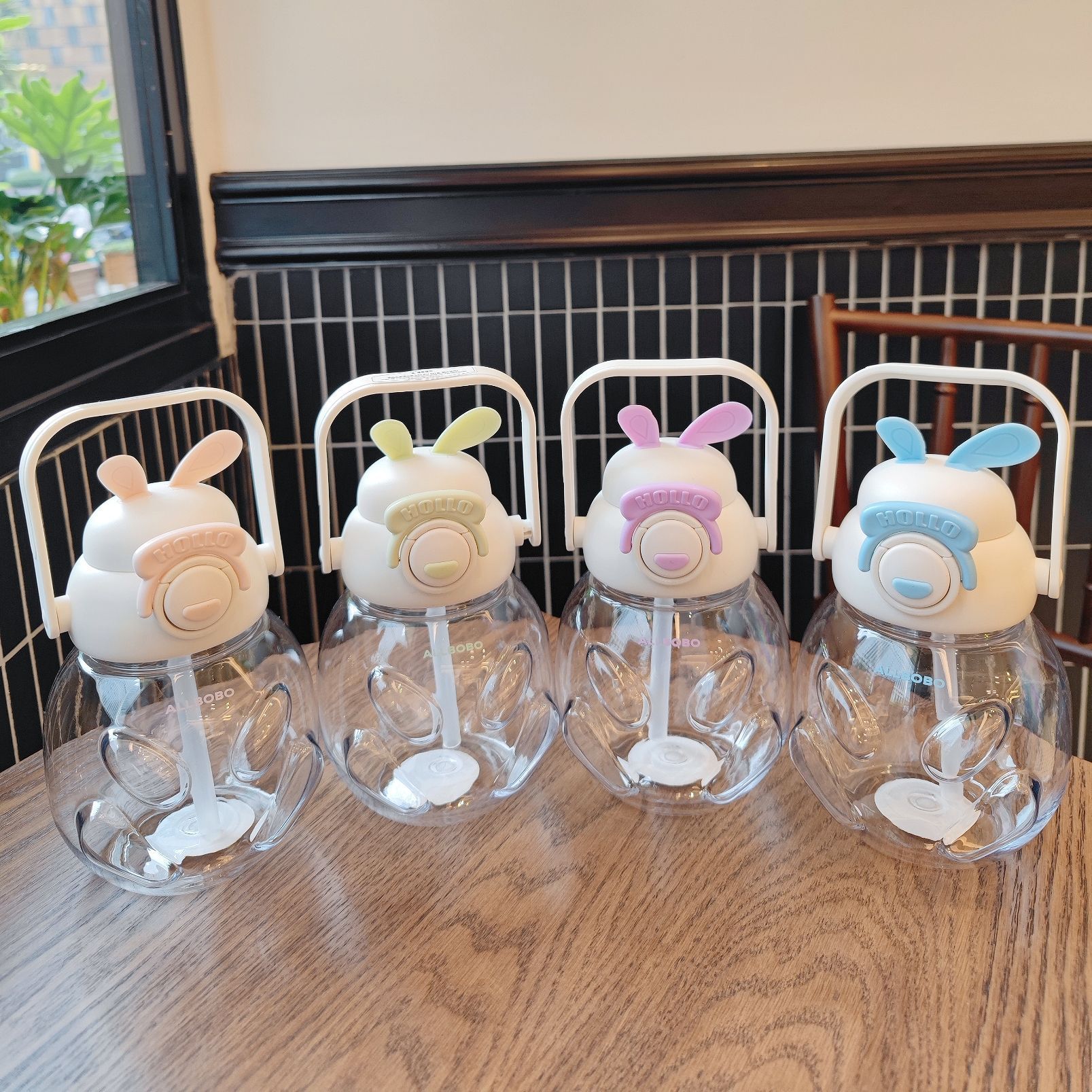 Cute rabbit plastic cup, large capacity, high appearance level, straw cup, portable, hand-held, outdoor girls' summer big belly water cup details Picture
