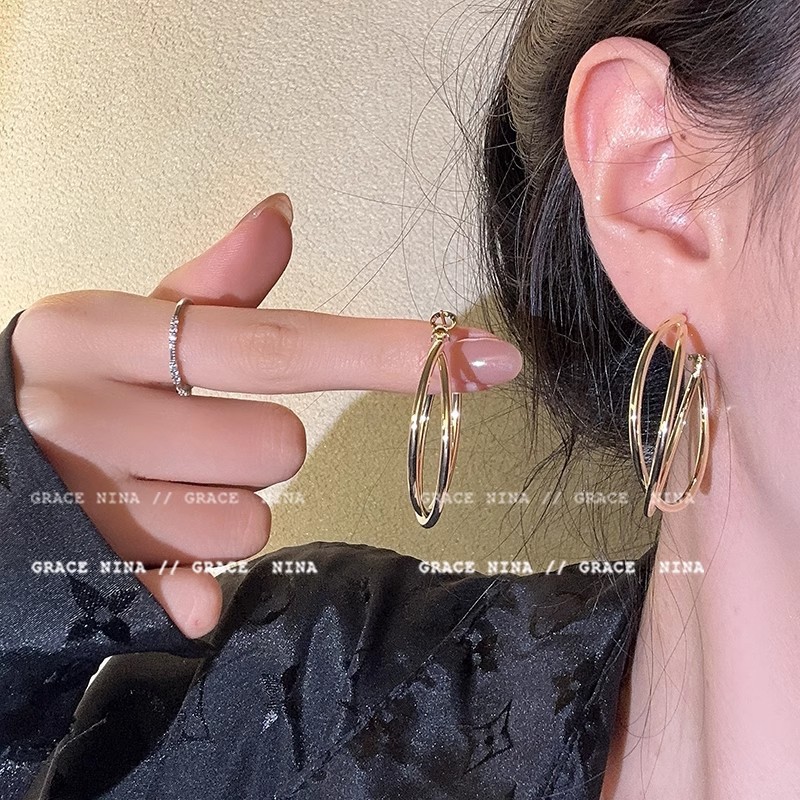 High-end double-layer exaggerated large circle earrings for women, light luxury, niche and high-end fashion, plain ring ear studs, elegant earrings Specification drawing