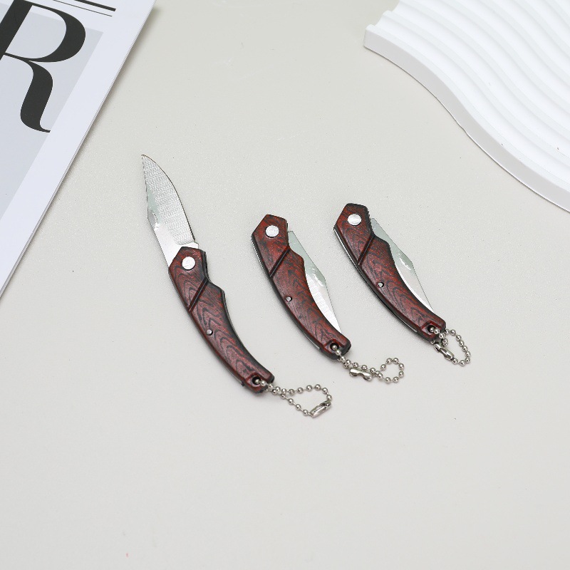 Wood-grain folding fruit knife with chain, portable camping knife, sharp folding knife for household use, dormitory knife for students to open packages Specification drawing