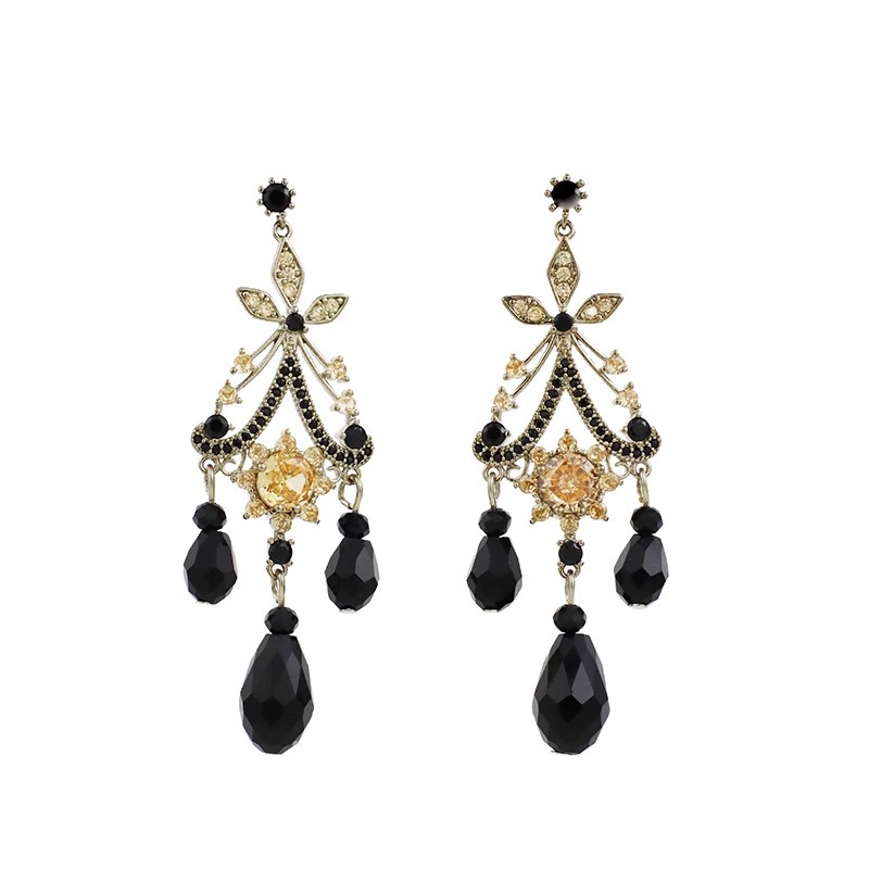 Black crystal tassel earrings and pendants, retro court style, unique and exquisite, light luxury, high-end and elegant, dark earrings Item Picture
