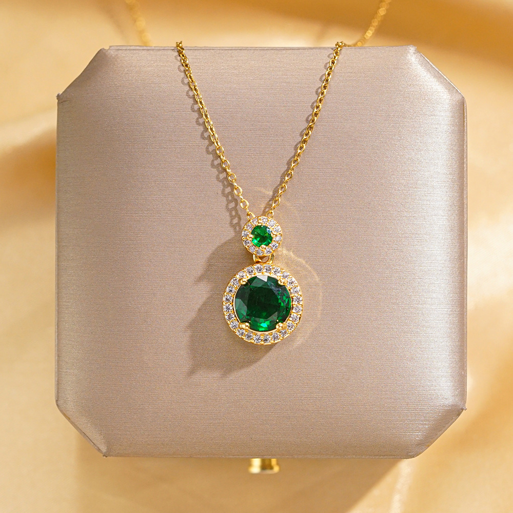 A genuine gold electroplated, fashionable, slightly studded titanium steel necklace with a unique female charm, a collarbone chain, a popular light luxury accessory wholesale Specification drawing