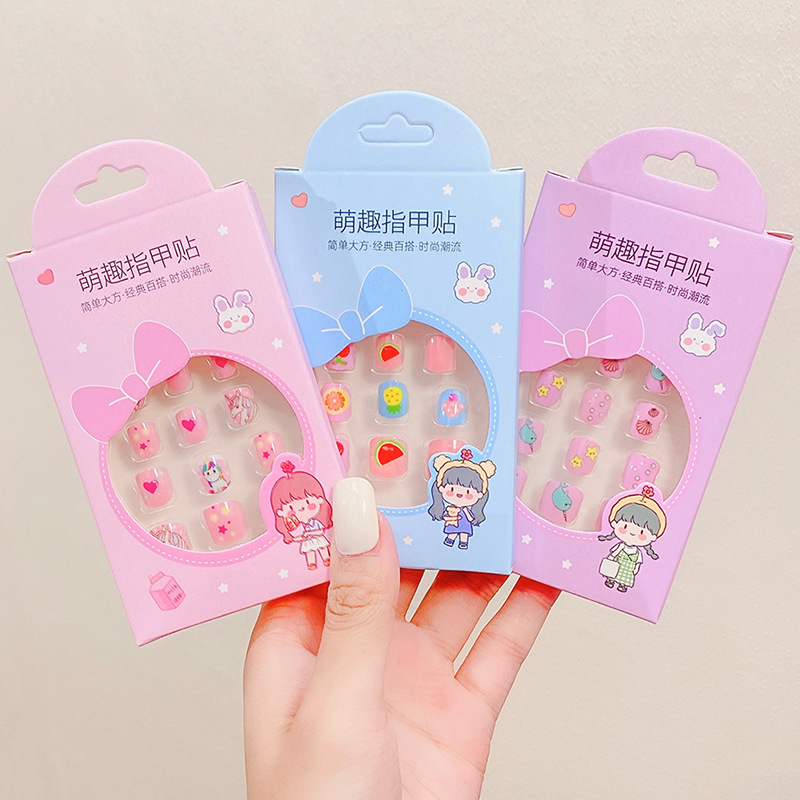 Children's fun and eco-friendly nail stickers, cute girls, waterproof, detachable, safe and non-toxic nail art finger stickers for girls Application Scenario