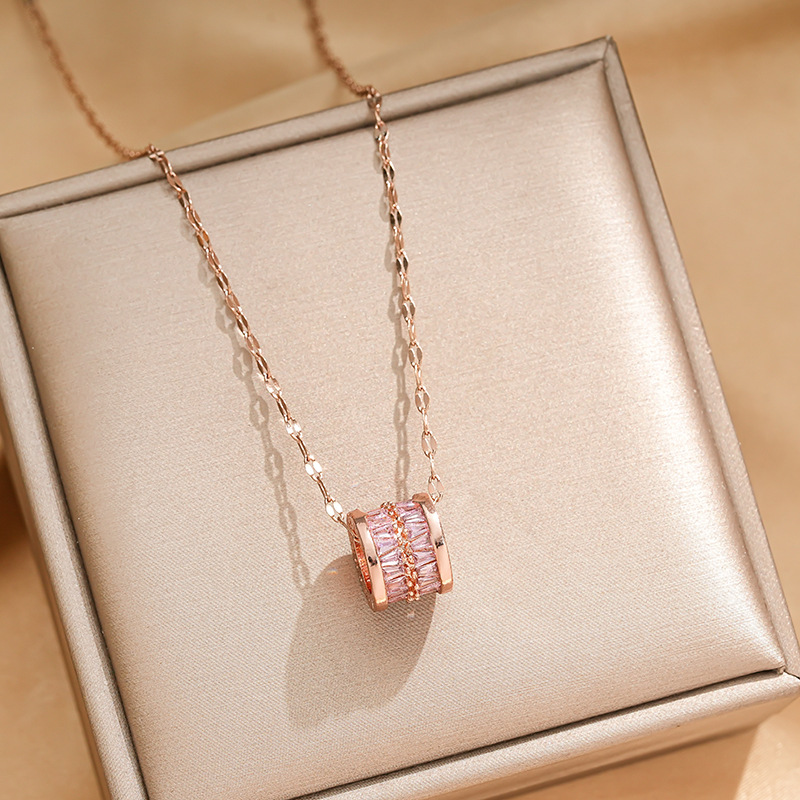Korean version 18k electroplated small waist pendant titanium steel necklace, women's fashion inlaid zircon collarbone chain, popular online jewelry details Picture