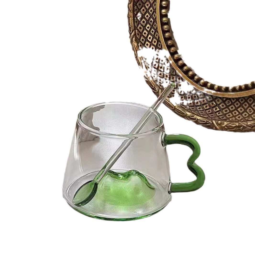 Creative three-dimensional hill glass cup with green handle, large-capacity beverage milk tea cup, Japanese Fuji mountain-shaped drinking cup Item Picture