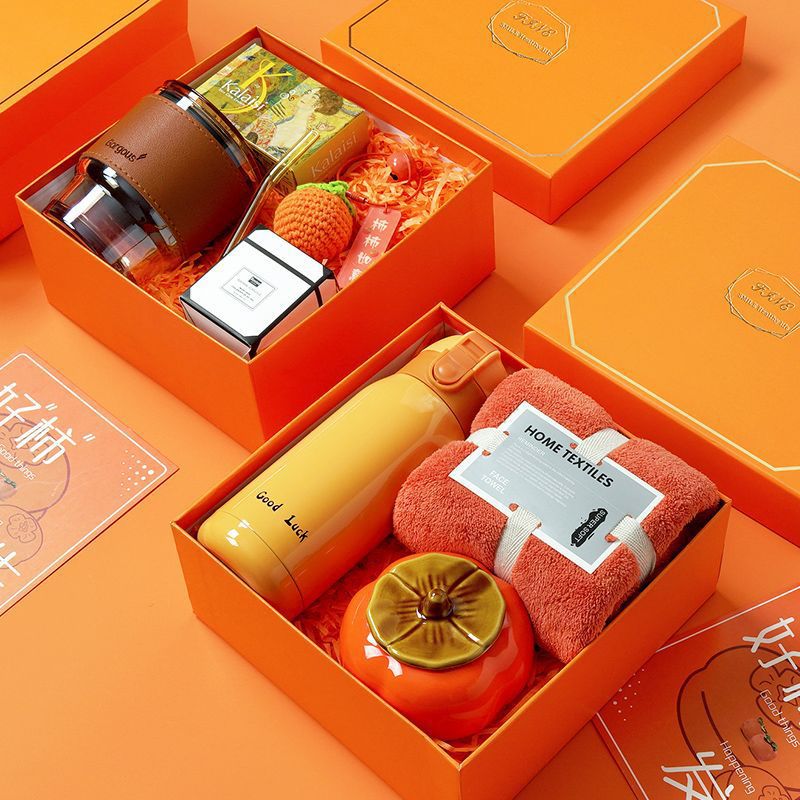 Orange souvenirs are casually given to employees for their birthdays. Practical company event, business opening and team-building small gift boxes Specification drawing