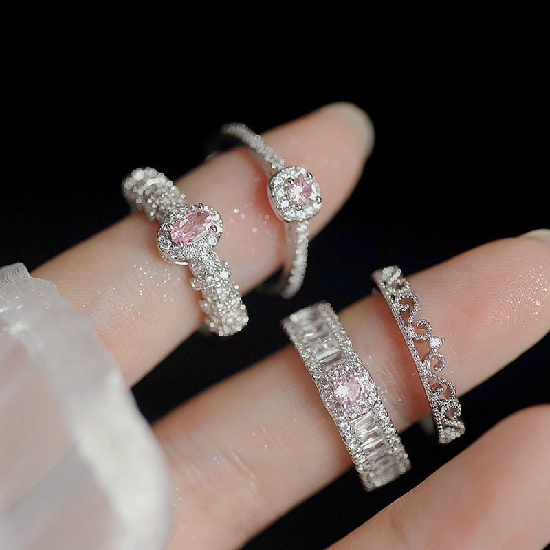 Retro natural stone tourmaline open ring, women's light luxury niche design, high-end index finger ring, fashionable and individual ring Application Scenario