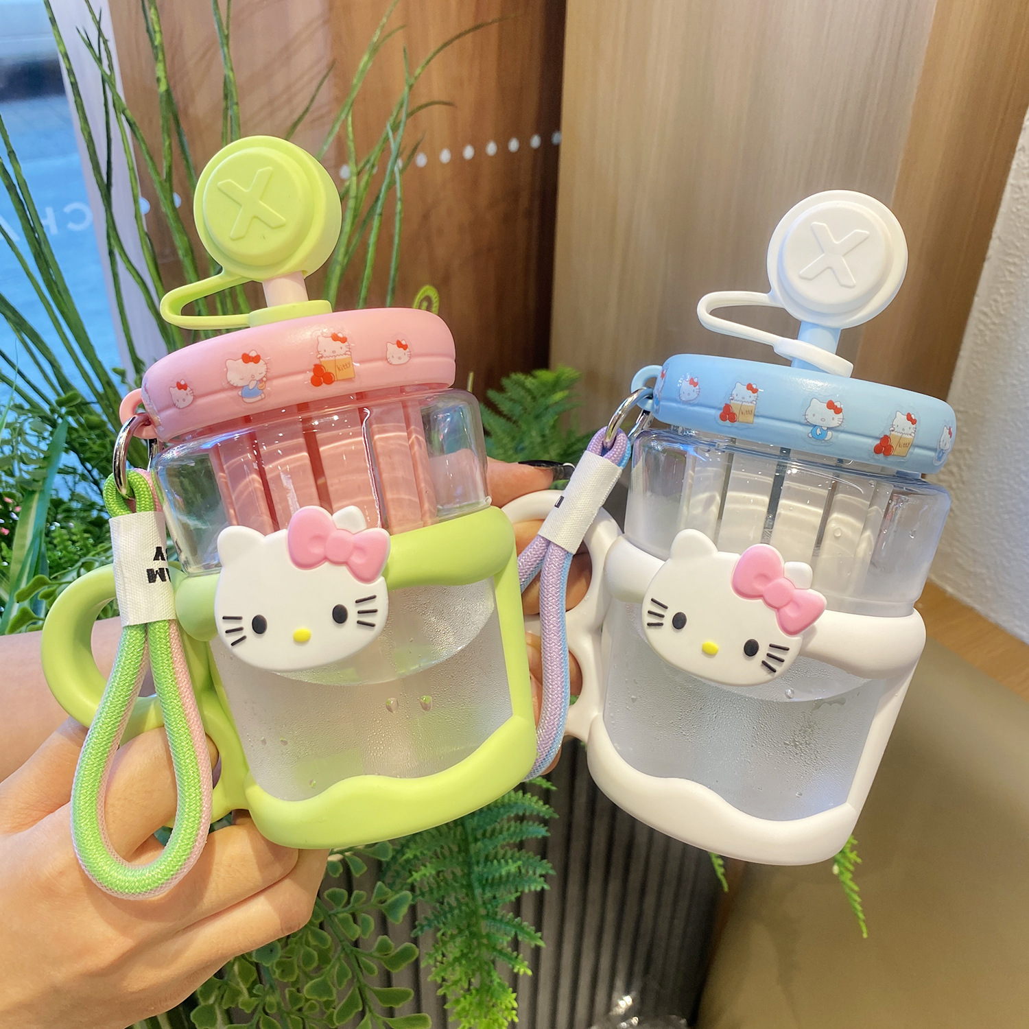 The 2025 new style cup features a high level of cartoon appearance, an ins girl tea-water separation straw, is cute and portable, and is shockproof and adorable Specification drawing
