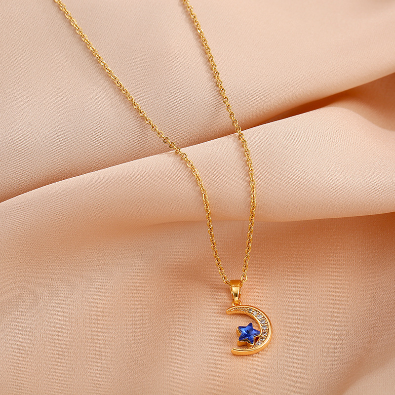 Korean InS-style star and moon titanium steel necklace for women, exquisite zircon pendant, niche design sense, versatile collarbone chain Application Scenario