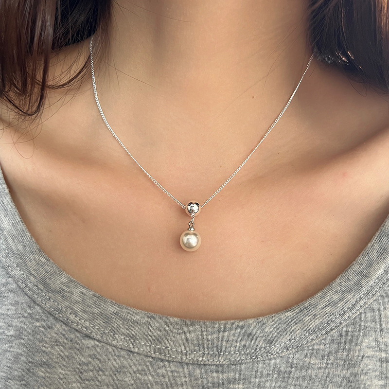 Silver-white double-layer pearl pendant necklace, a light luxury and ladylike high-end French sweater chain, a versatile and elegant accessory details Picture