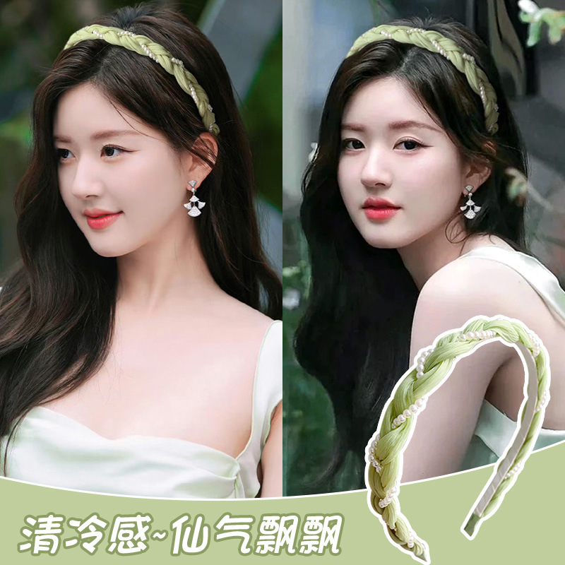 Pearl hair bands are versatile for women to go out and have a cool summer vibe. The forest-style fairy hair band gives a fresh and elegant look to women Specification drawing