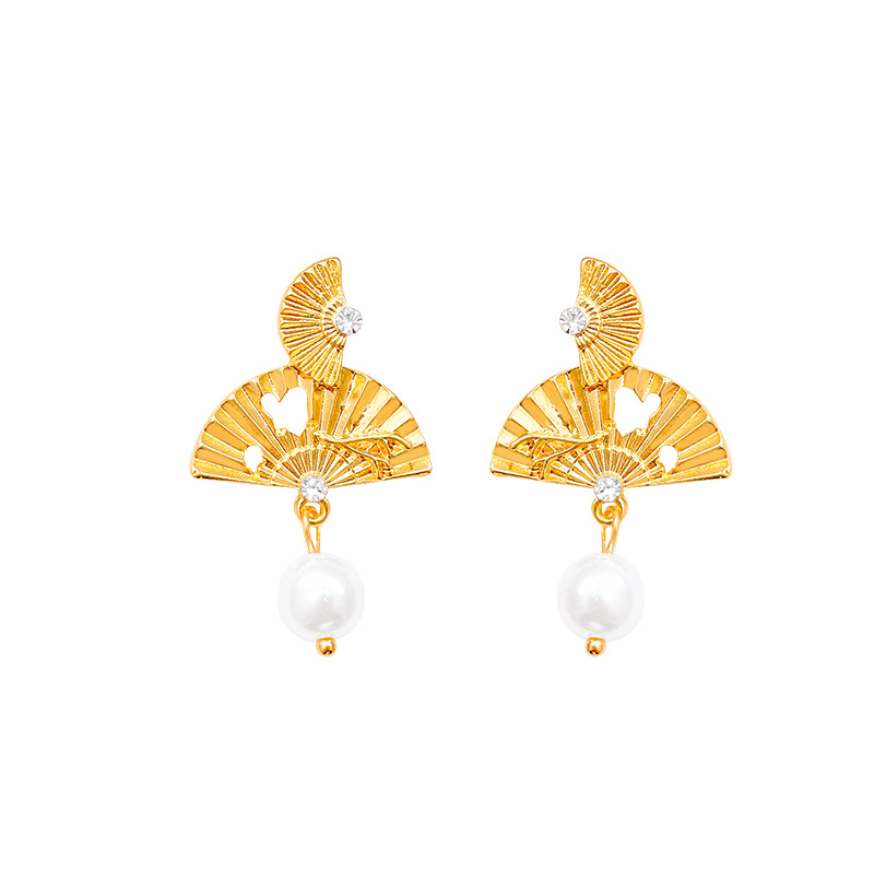New Chinese-style golden fan and pearl stud earrings for women, with a light and luxurious style and a high-end feel, as well as wedding morning dress earrings for brides Item Picture