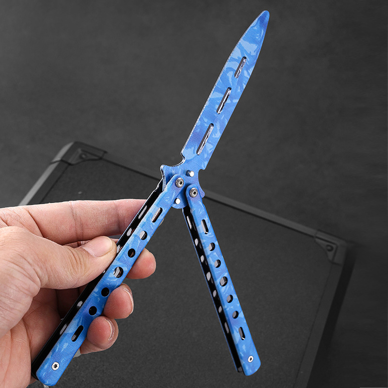 CSGO butterfly knife folding toy knife Butterfly comb beginner practice toy all-steel outdoor knife high carbon steel Application Scenario