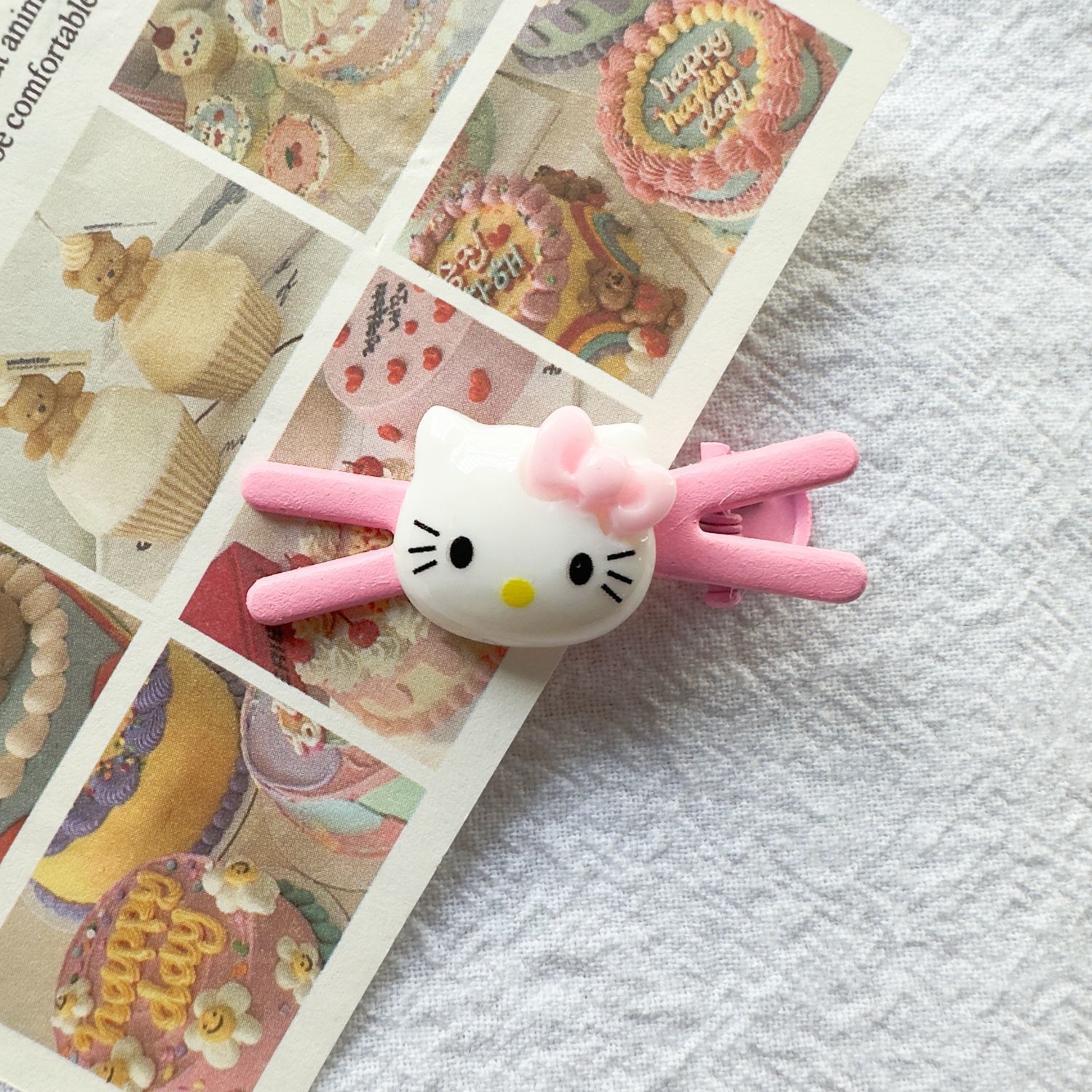 Cute cartoon pink cat hair clips, children's small crossed duckbill clips, small bangs clips, headwear and hair accessories details Picture