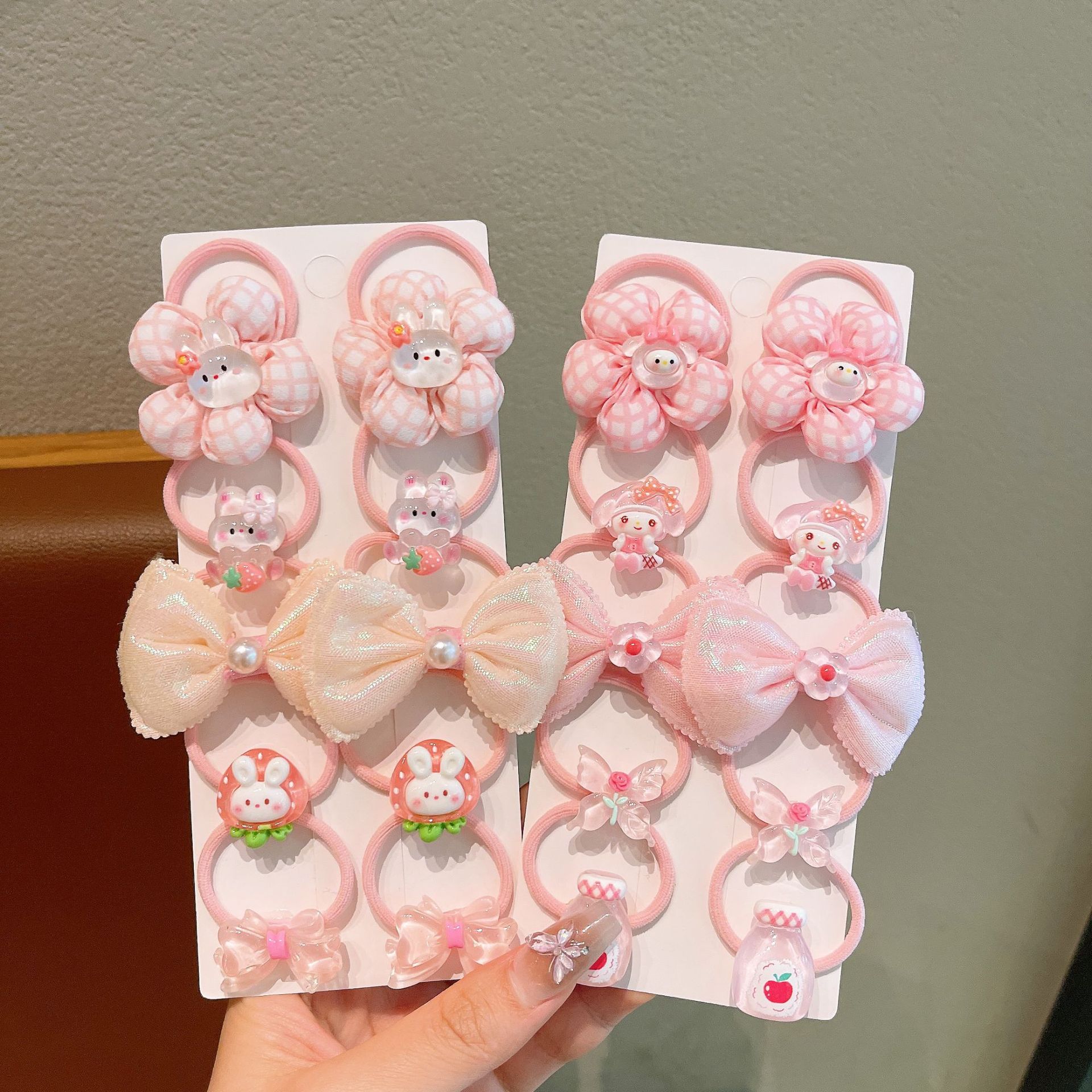 2025 Children's hair band, girls' hair tie, Little Girls' bun hair flower hair accessory, Baby ponytail hair tie headaccessory Application Scenario