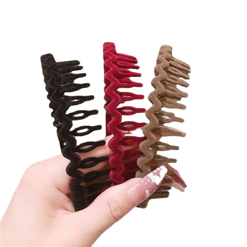 Korean-style flocking hairband, a perfect tool for hair styling, toothed wavy hairpin, no damage to hair when washing your face, bangs hairpin, hair accessory Item Picture