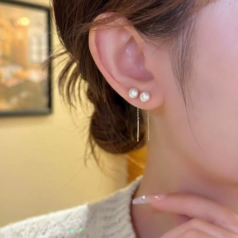 Wholesale of popular white beaded tassel ear strings on Douyin, fashionable, niche and light luxury earrings with a simple pearl style Specification drawing