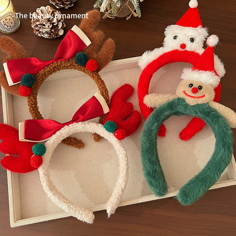 Cute plush reindeer hairband girl Christmas outfit high skull top antler headband gingerbread man autumn and winter face-washing hairpin Application Scenario