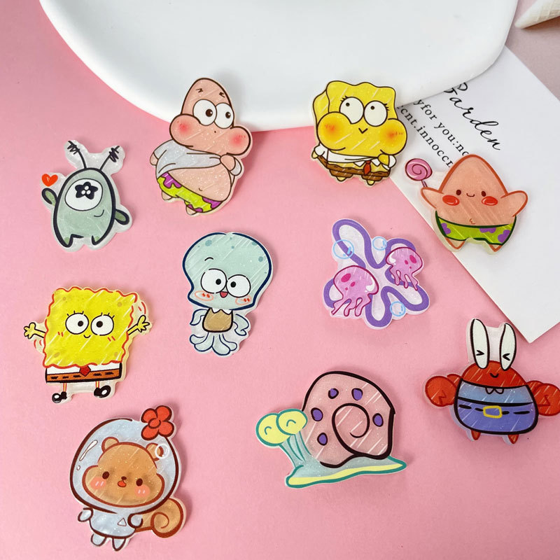 Spongebob SquarePants Patrick's Big Star hair clips are cartoonish and cute, with a girlish heart. They are acrylic duckbeak clips and student fringe hair clips Application Scenario
