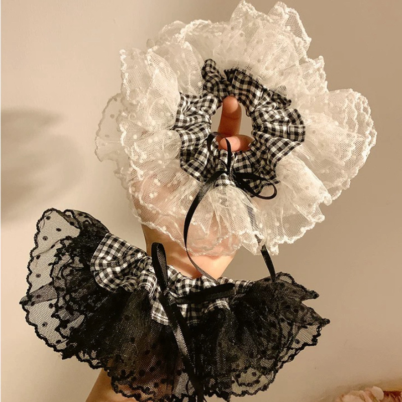 Lace polka dot lace, large intestine hair tie, high-end feminine look, checked low ponytail, bun, hair tie, hair flower, hair accessory details Picture
