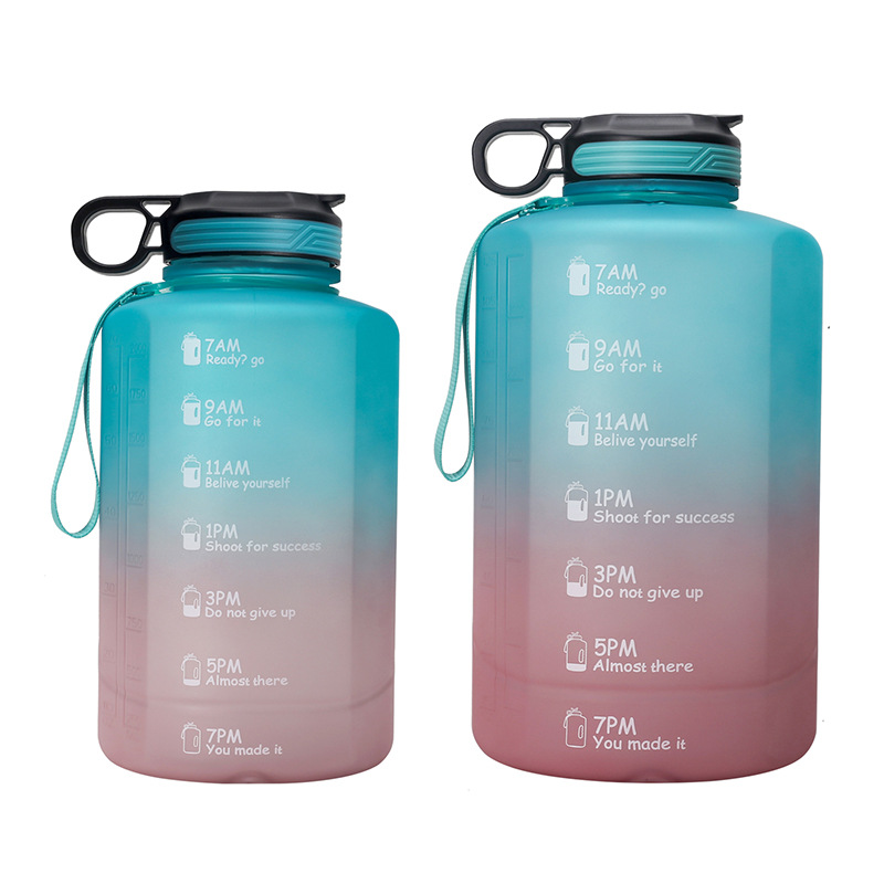 New 1-gallon large-capacity outdoor sports water bottle, fitness water cup and half-gallon plastic cup for cross-border e-commerce are in stock full figure