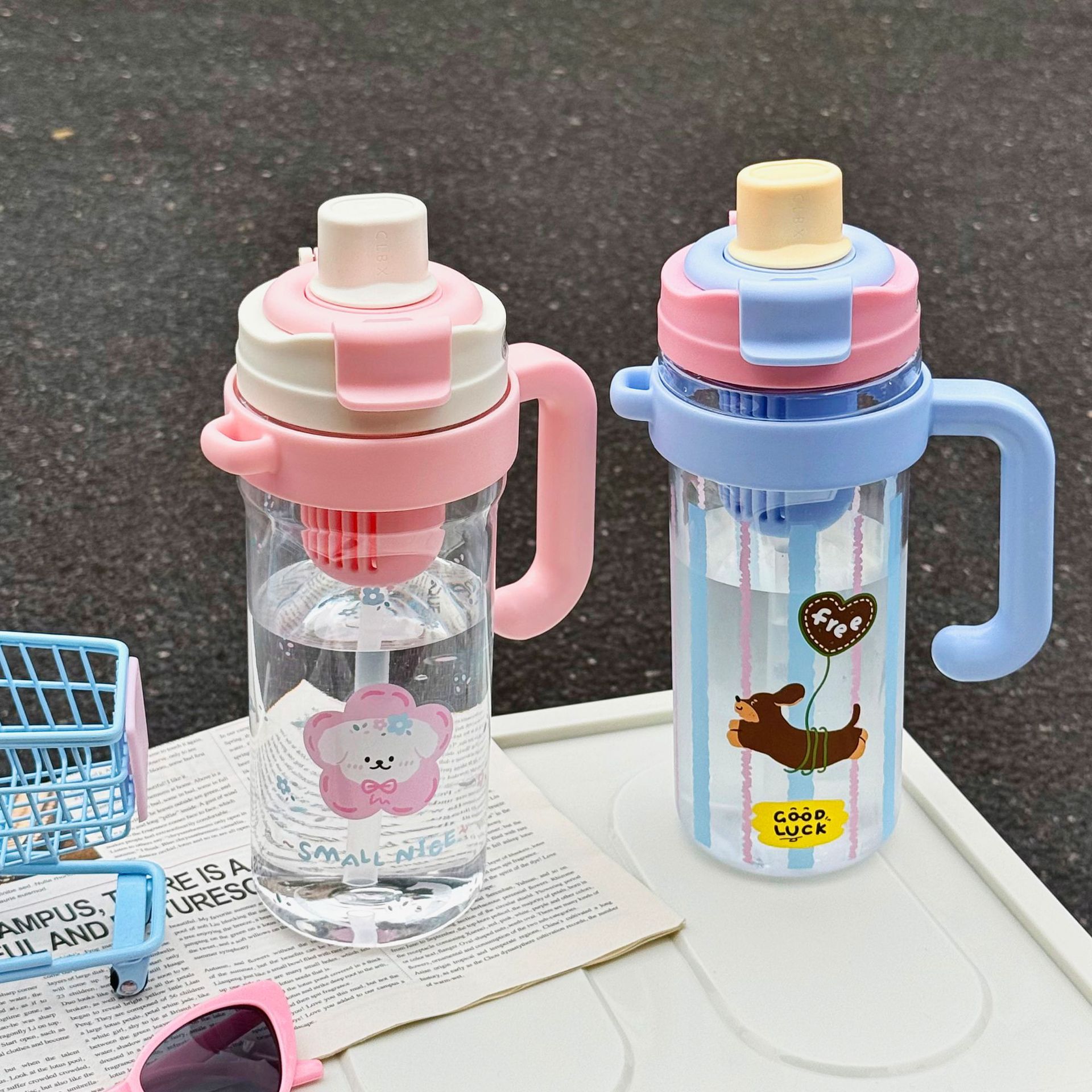 Cartoon large-capacity ice cup, high appearance level for girls, double-drinking straw cup with handle, portable tea brewing summer water cup Specification drawing