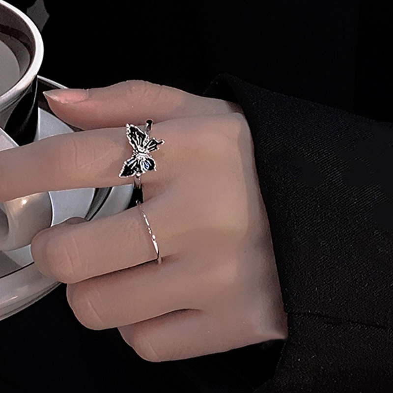 Dark sweet and cool style drip glaze butterfly opening ring, a new trendy index finger ring with a unique and simple design for women details Picture