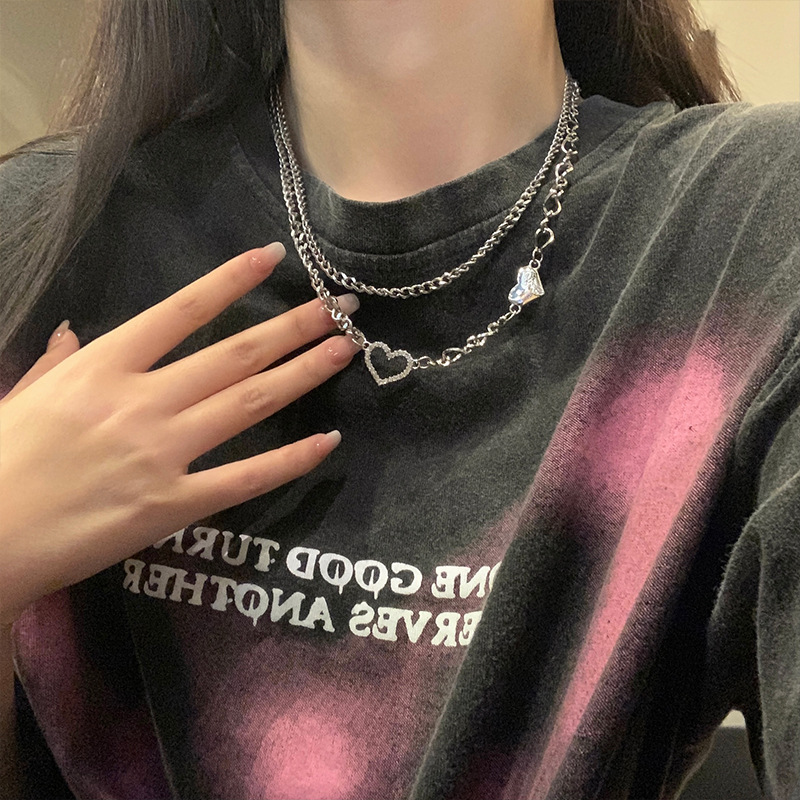 Love hoodie necklace, women's design sense, niche double-layer layered T-shirt chain, collarbone chain, sweet and cool accessory necklace details Picture