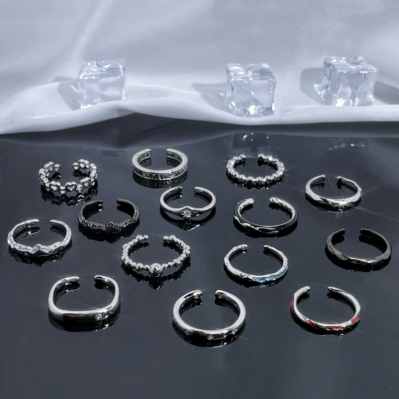 Minimalist irregular geometric plain ring open ring, a niche design for women, with a unique and fashionable style. Layered food rings details Picture
