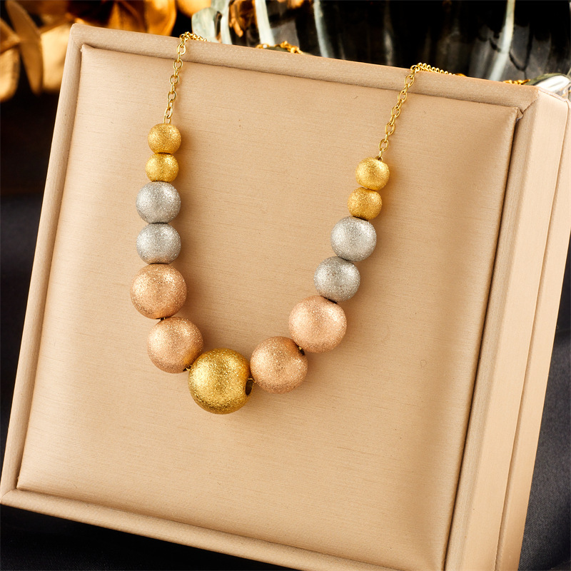European and American fashion, niche design, unique and retro, colorful beaded titanium steel chain necklace full figure